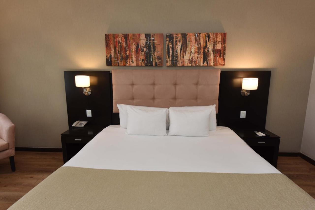 Howard Johnson Resort & Convention Center Ezeiza Exterior photo